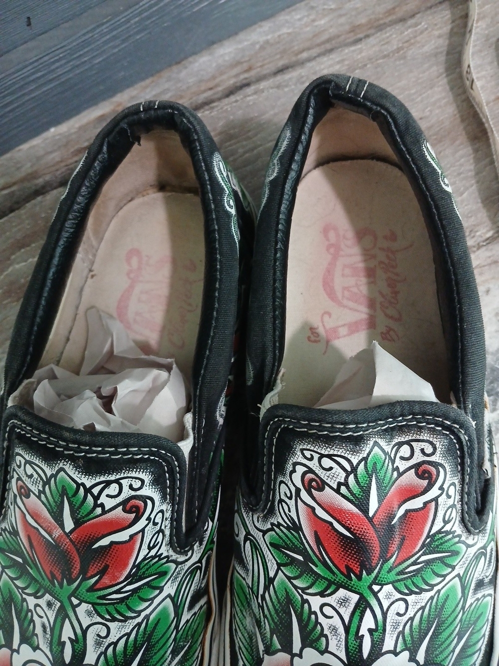 Vans Black Slip-On Loafers with Red Rose Tattoo Leaf Graphic Vintage Y2K - Picture 9 of 12
